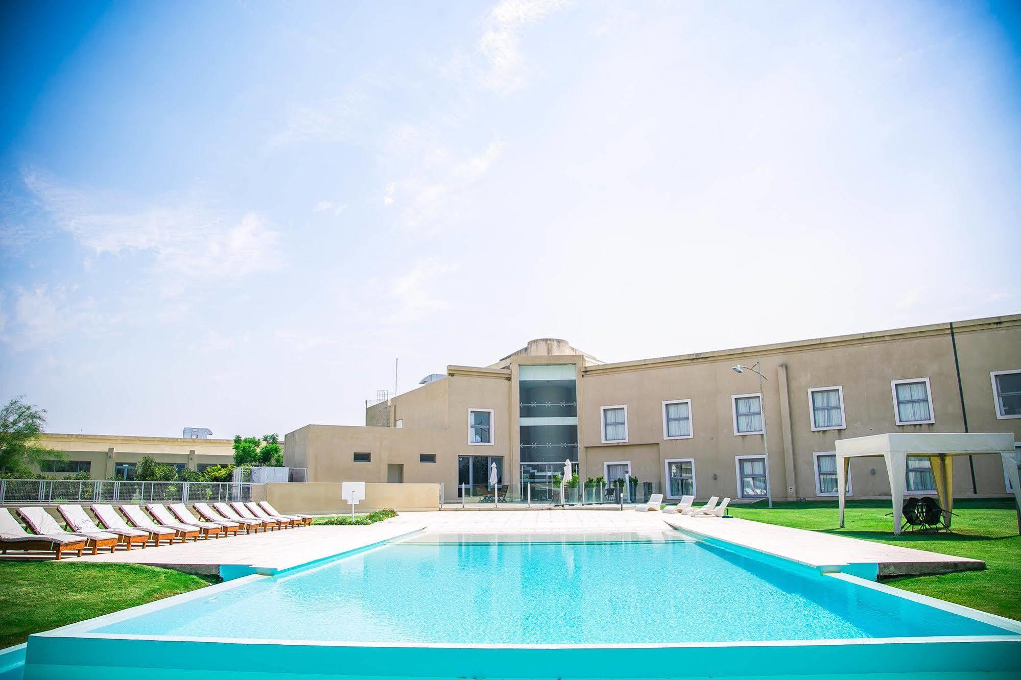 Amerian Villa Maria Park Hotel מראה חיצוני תמונה
