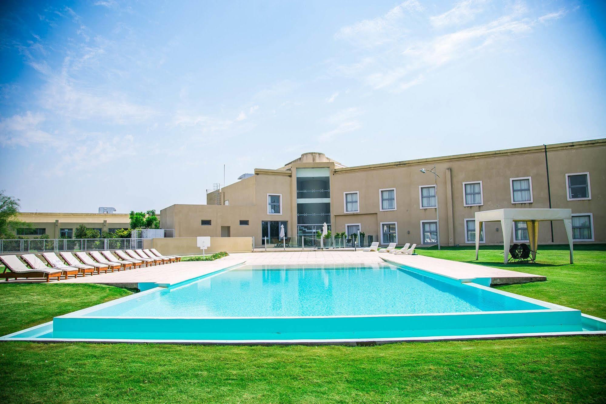 Amerian Villa Maria Park Hotel מראה חיצוני תמונה